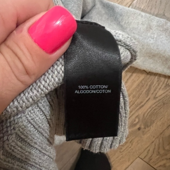 DKNY Jeans 3/4 Zip Grey Pullover Sweater, Size Lg, minimal pilling - Picture 5 of 6